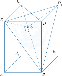 Правильная призма в шестиугольной пирамиде